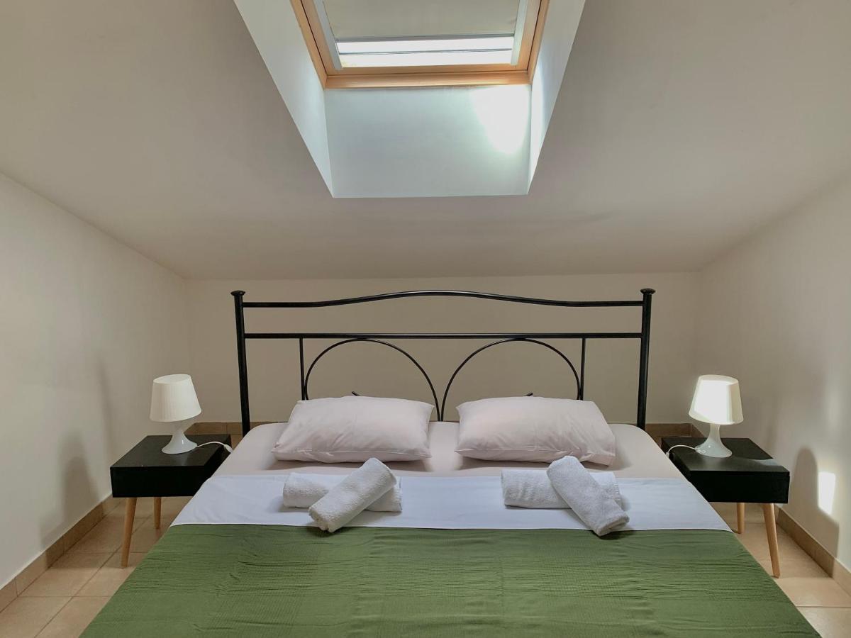 Apartments Happy Stay Center Baska 외부 사진