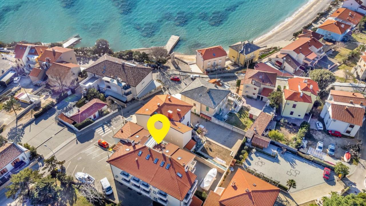 Apartments Happy Stay Center Baska 외부 사진